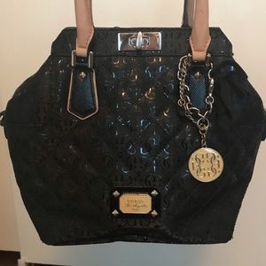 GUESS PURSE